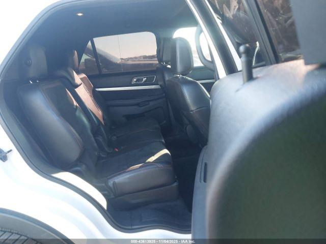 Ford Explorer Xlt Image 9