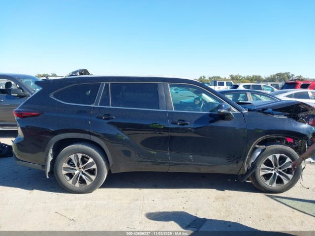 Toyota Highlander Xle Image 12