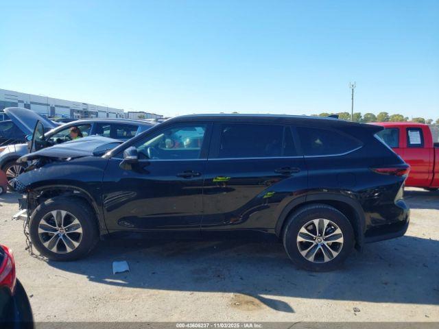 Toyota Highlander Xle Image 8