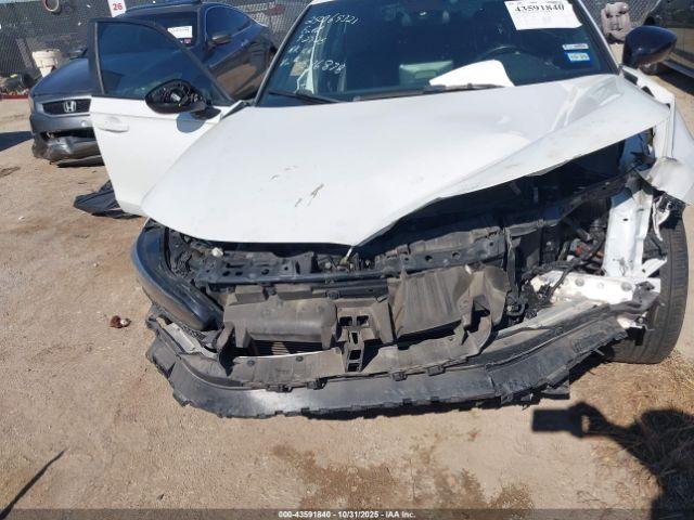 Honda Civic Sport Image 12