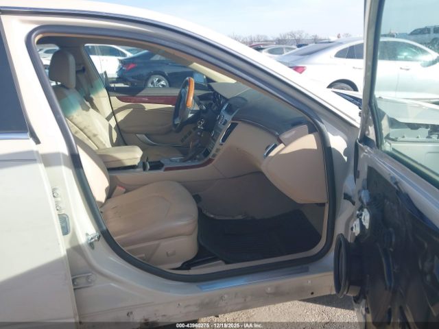 Cadillac CTS Luxury Image 3