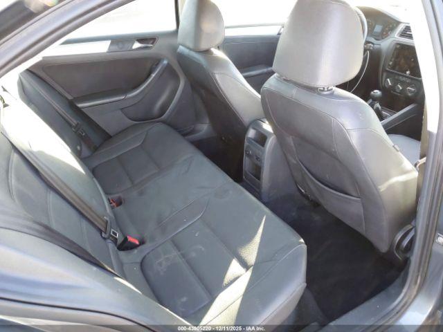 Volkswagen Jetta 2.0l Tdi Image 6