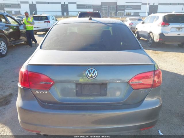 Volkswagen Jetta 2.0l Tdi Image 12