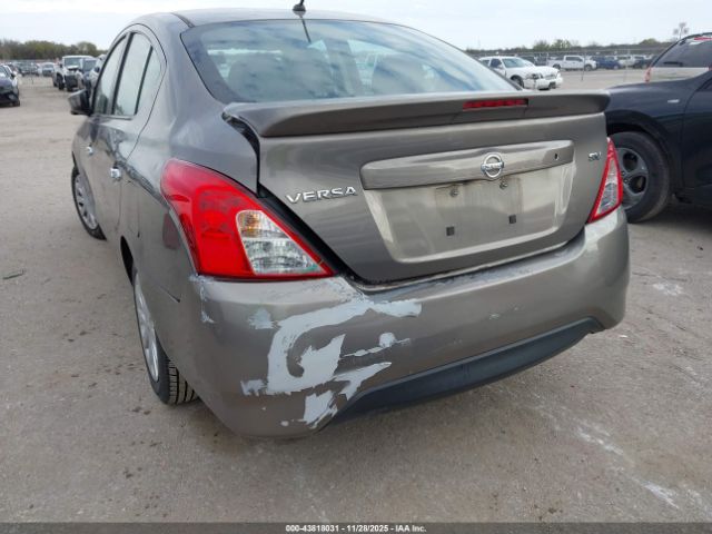 Nissan Versa Image 5