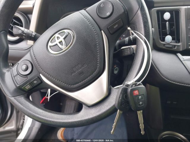Toyota RAV4 Xle Image 9