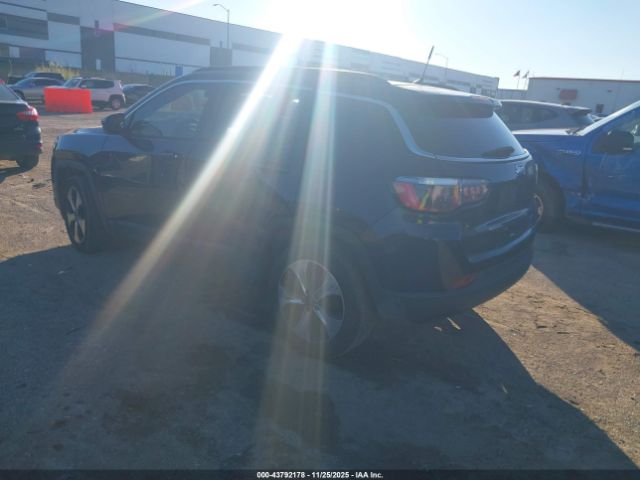 Jeep Compass Latitude Fwd Image 15