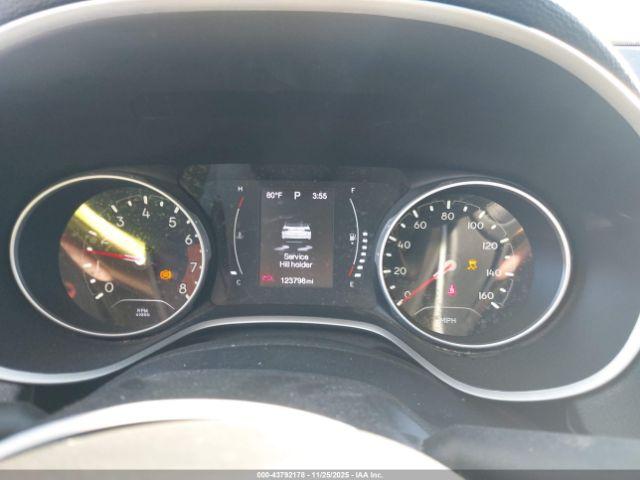 Jeep Compass Latitude Fwd Image 14