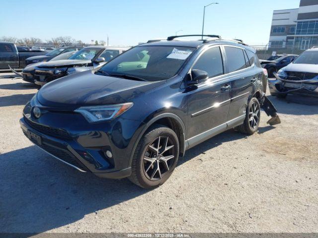 Toyota RAV4 Se Image 3