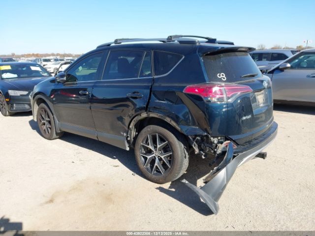 Toyota RAV4 Se Image 8