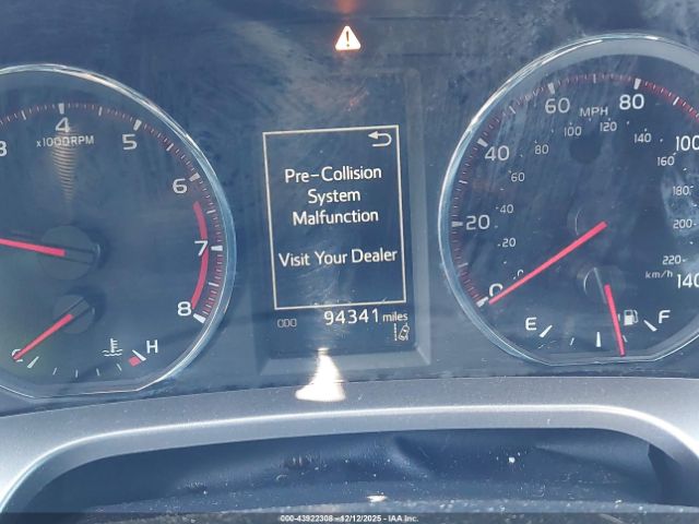 Toyota RAV4 Se Image 10