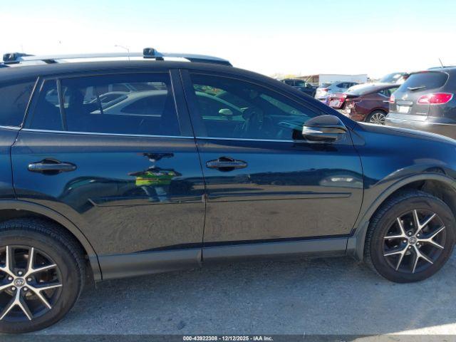 Toyota RAV4 Se Image 9