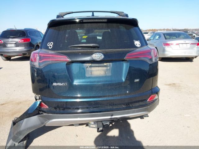 Toyota RAV4 Se Image 16