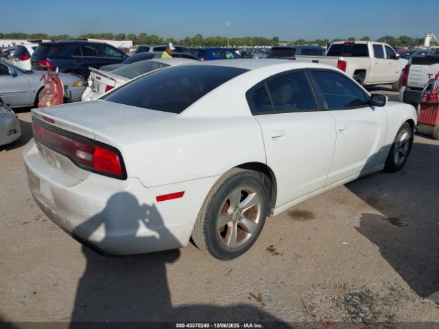 Dodge Charger Se Image 3