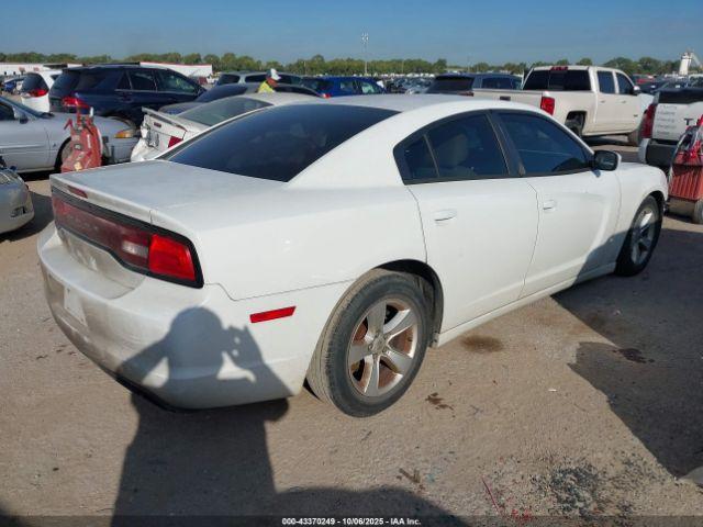 Dodge Charger Se Image 3