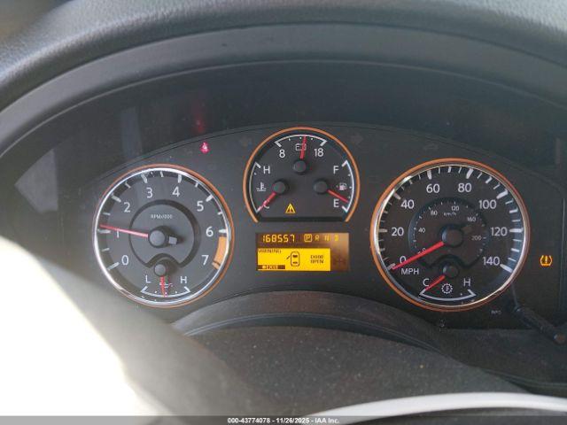 Nissan Armada Le Image 10