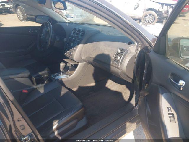 Nissan Altima 2.5 S Image 10