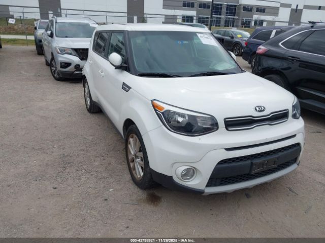 Kia Soul + Image 1