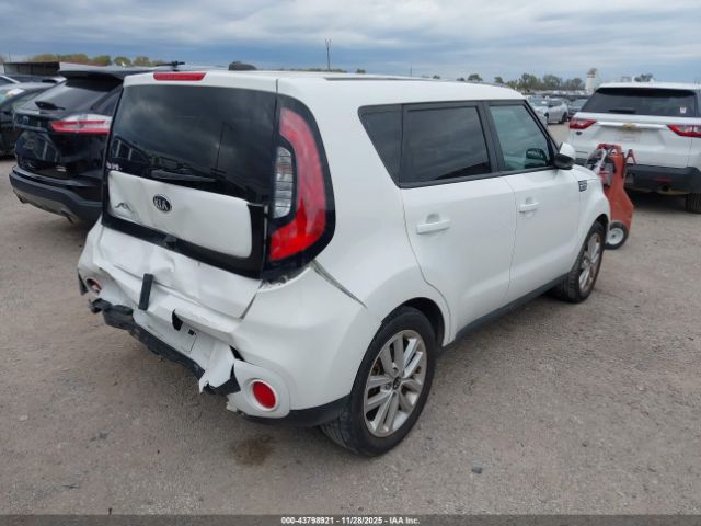 Kia Soul + Image 7