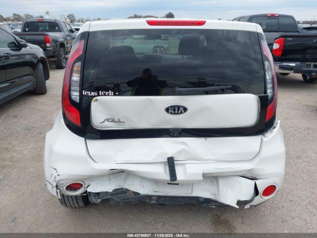 Kia Soul + Image 2