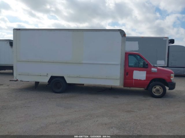 Ford E-350 Image 9