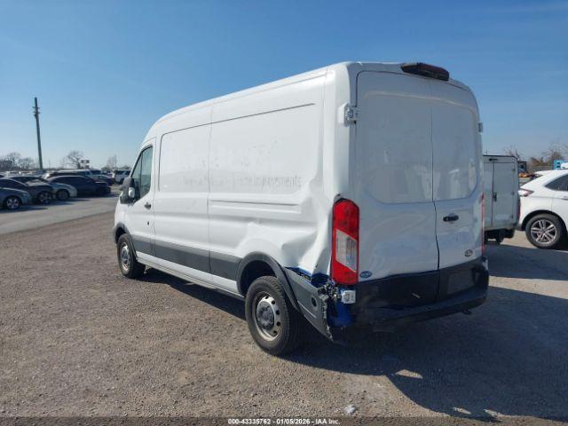 Ford Transit Image 4