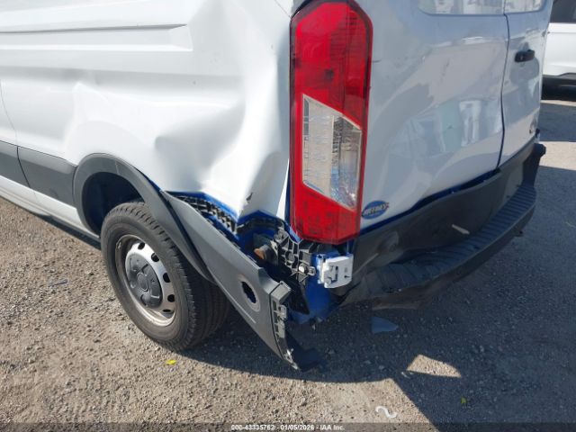 Ford Transit Image 13