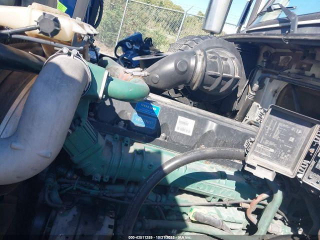 Volvo Vn Vnl Image 8