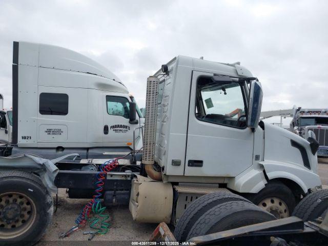 Volvo Vn Vnl Image 13