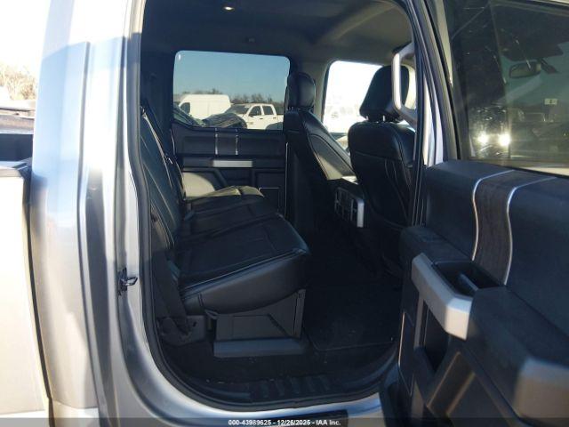 Ford F-250 Lariat Image 6