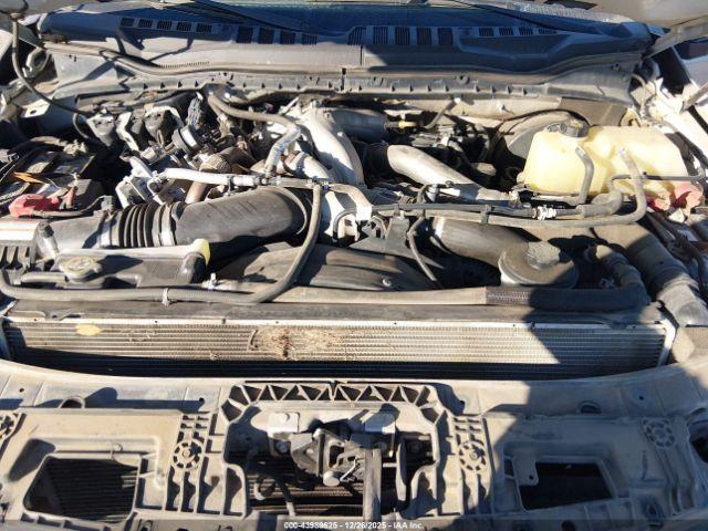 Ford F-250 Lariat Image 15