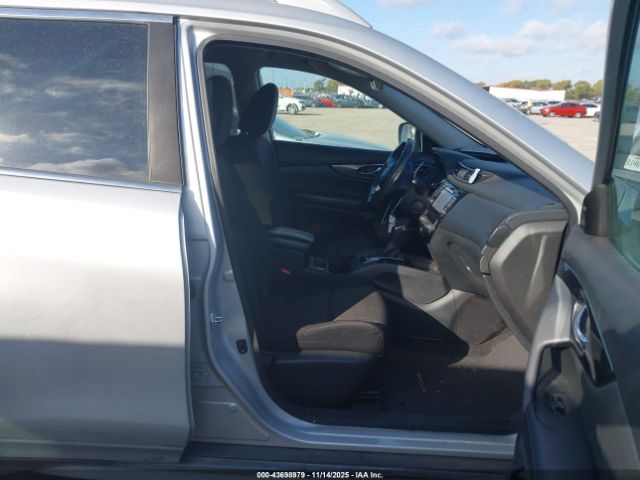 Nissan Rogue Sv Image 8