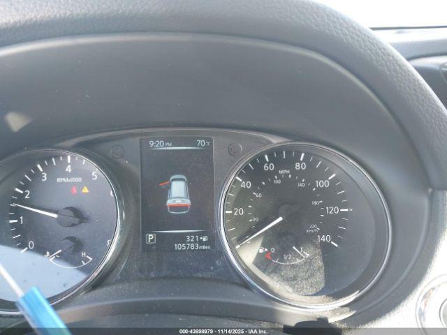 Nissan Rogue Sv Image 2