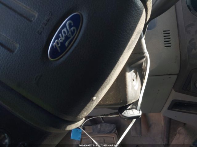 Ford F-450 Xl Image 6