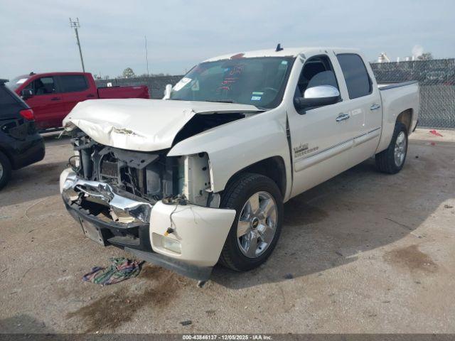 Chevrolet Silverado 1500 Lt Image 3