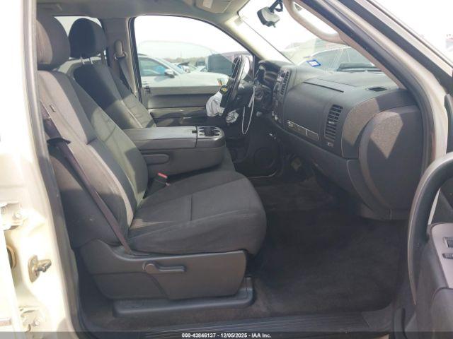 Chevrolet Silverado 1500 Lt Image 12