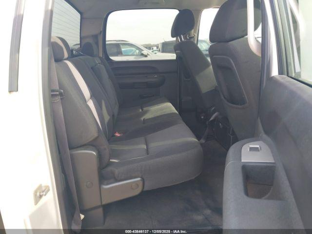 Chevrolet Silverado 1500 Lt Image 9