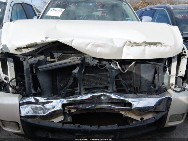 Chevrolet Silverado 1500 Lt Image 2