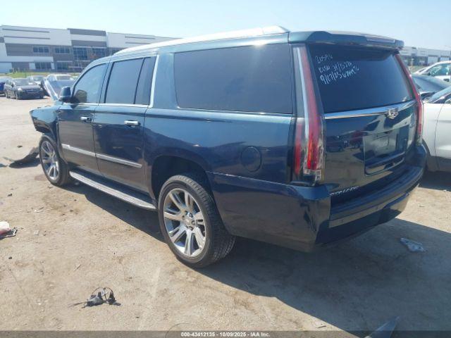 Cadillac Escalade Luxury Image 14