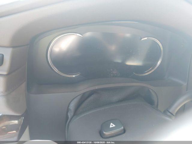 Cadillac Escalade Luxury Image 7