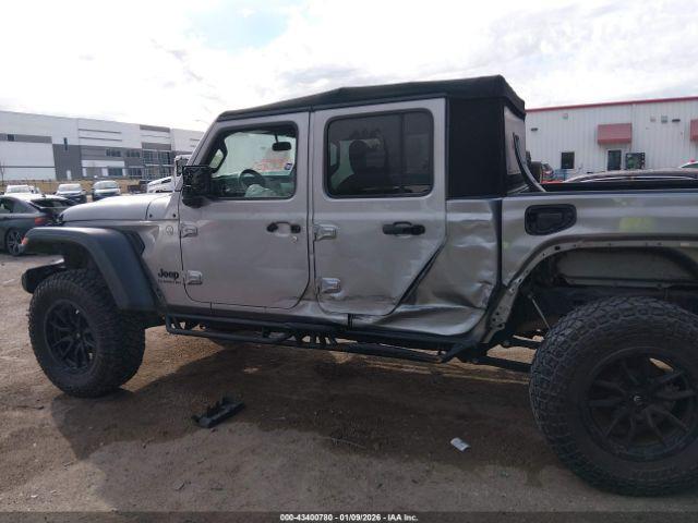 Jeep Gladiator Sport S 4x4 Image 7