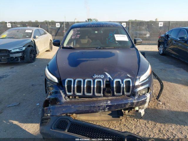 Jeep Cherokee Sport Image 8