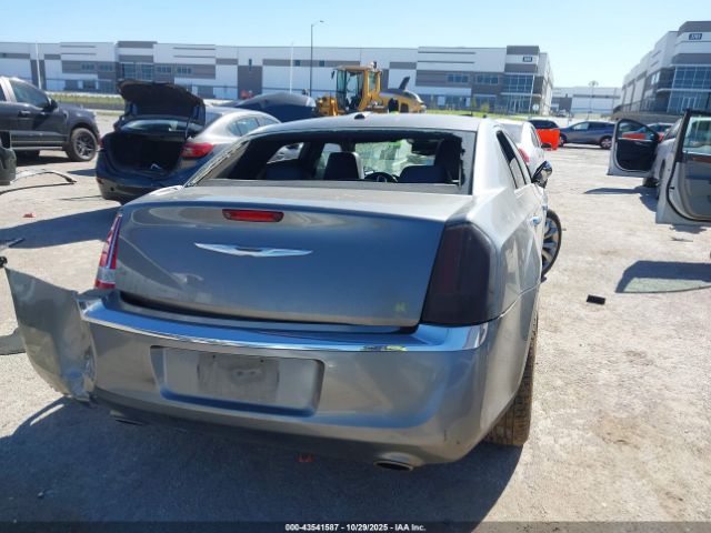 Chrysler 300c Awd Image 16