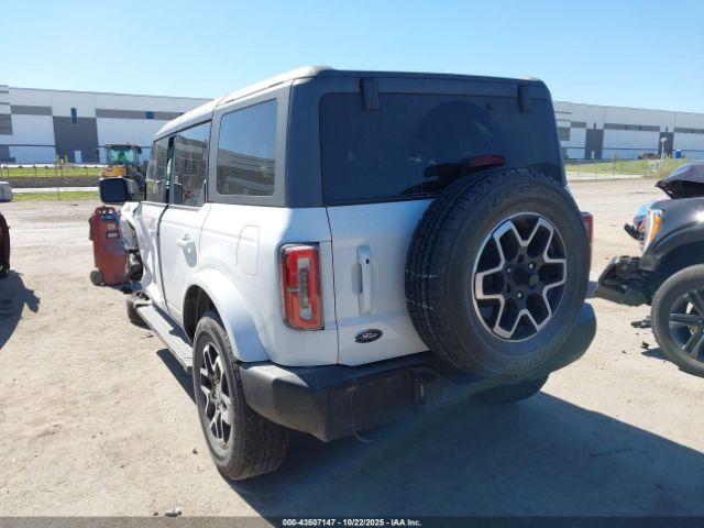 Ford Bronco Outer Banks Image 13