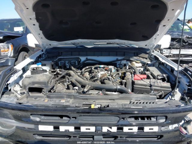 Ford Bronco Outer Banks Image 5