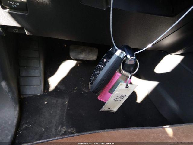 Ford Bronco Outer Banks Image 12