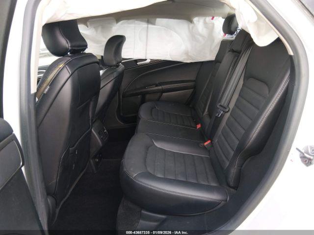 Ford Fusion Se Image 6