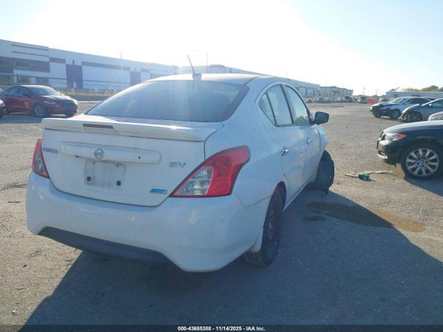 Nissan Versa 1.6 Sv Image 14