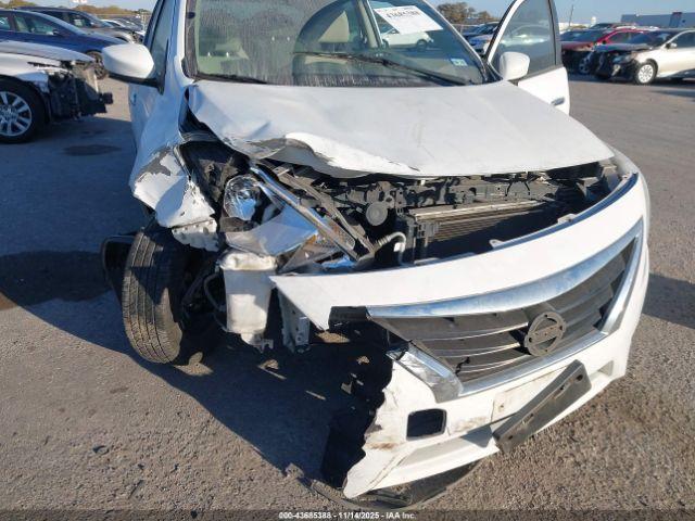 Nissan Versa 1.6 Sv Image 6