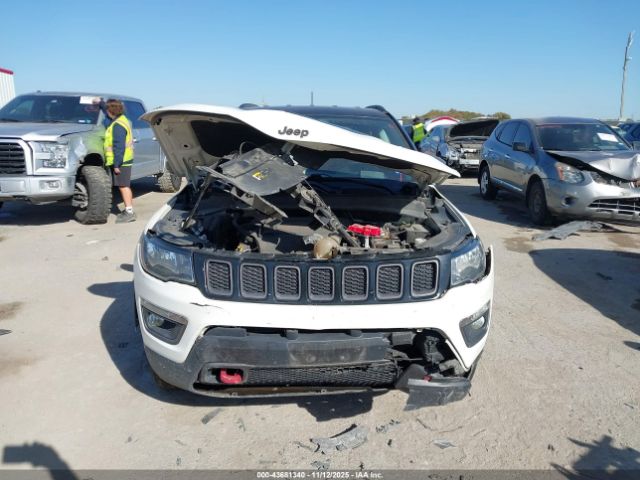 Jeep Compass Trailhawk 4x4 Image 6