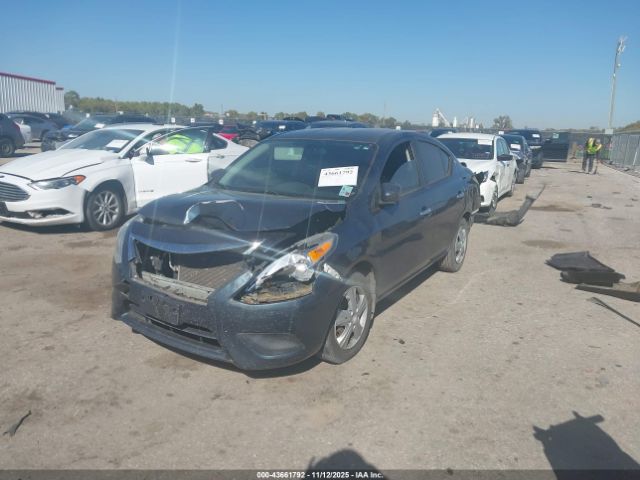 Nissan Versa Image 4